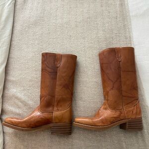 Dingo Women's Tan Leather Boots Men’s 7.5, womens 9